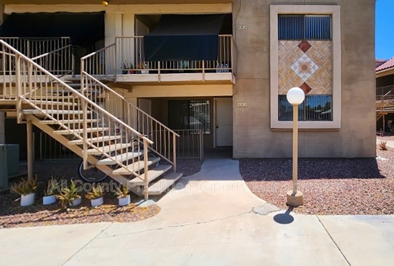 Tempe Condo: 905 S Dorsey Lane