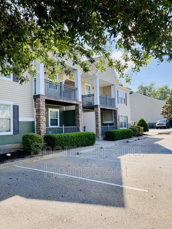 Aiken Condo: 3800 London Court, Apt 204