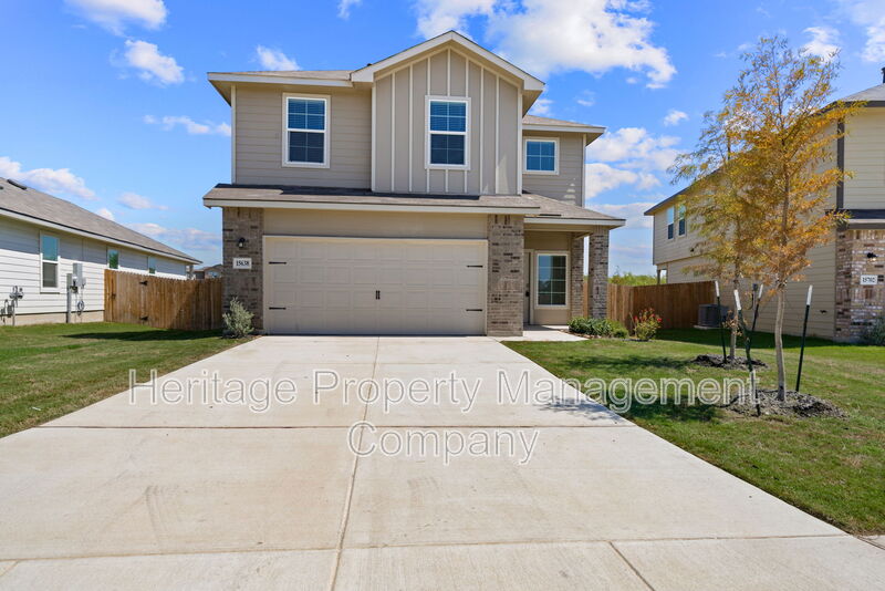 Von Ormy House: 15638 Clove Spice Way