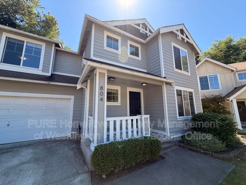 Puyallup House: 804 28th Ave SE