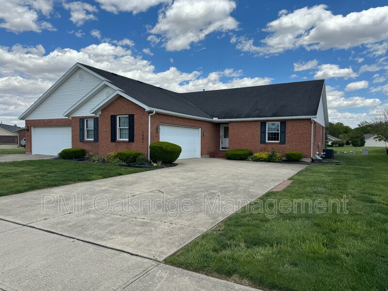 Troy Condo: 1001 Laurel Tree Ct