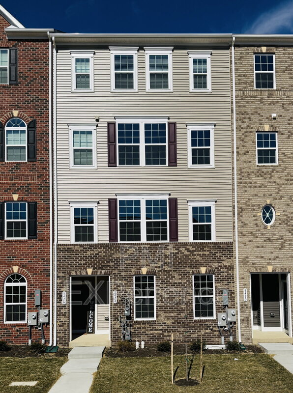 Upper Marlboro Condo: 5424 Greenpoint Lane