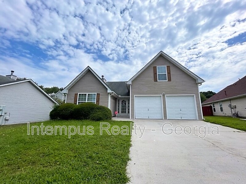 Snellville House: 4389 Persian Ct