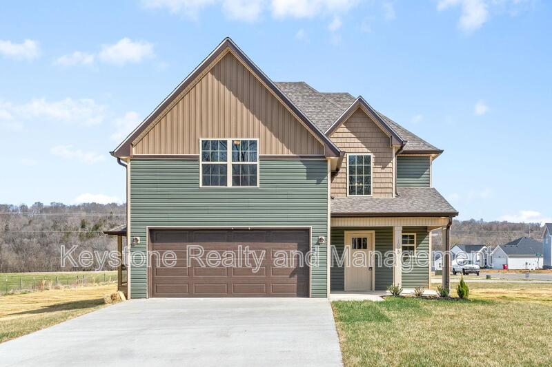 Clarksville House: 1093 Winesap Road