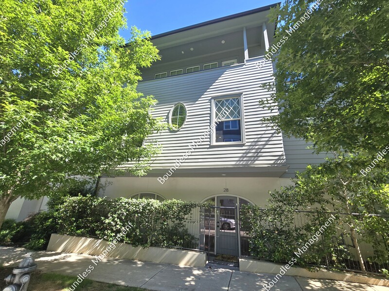 Atlanta Townhome: 28 Bass St SE
