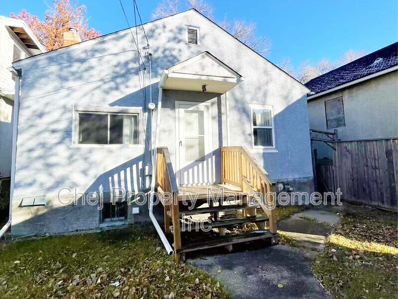 Edmonton House: 10564 92 St NW