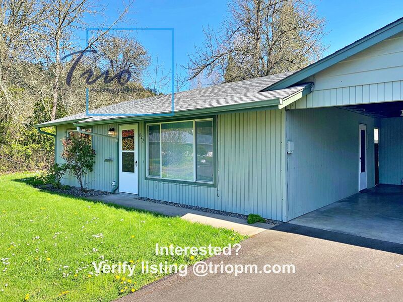 Eugene Condo: 822 E 35th Place