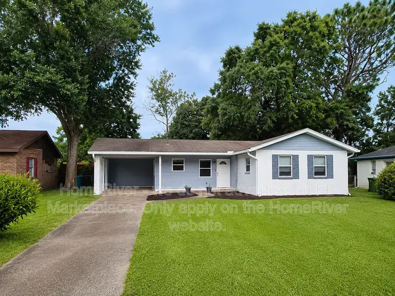 Pensacola House: 705 Vendee Ln