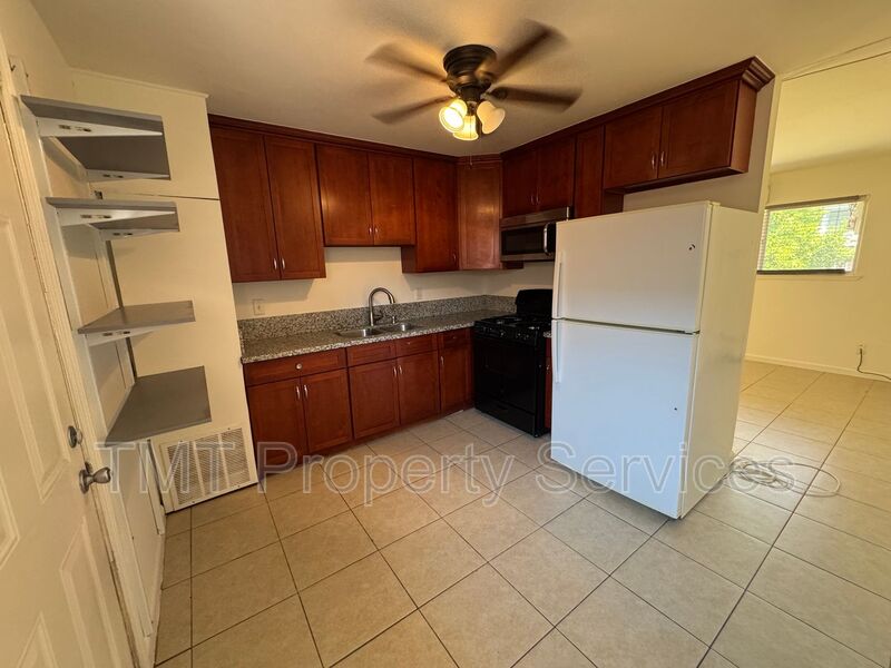 Sacramento Condo: 3729 Branch St