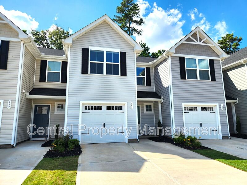 Greenville House: 165 Sarnesfield Way