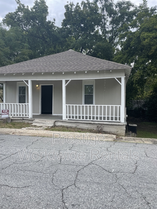 Columbus House: 1121 47th Street