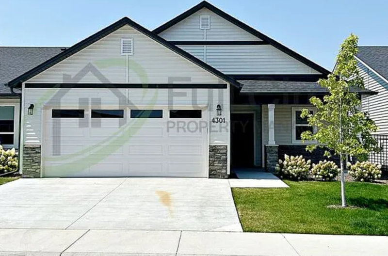 Meridian House: 4301 S Chesman Ave