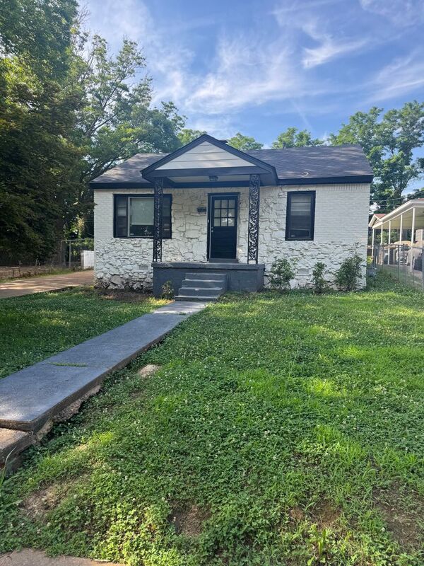 Memphis House: 1981 Boyle Ave