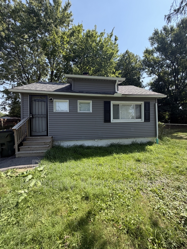 Garfield Heights House: 4655 Osborn Road