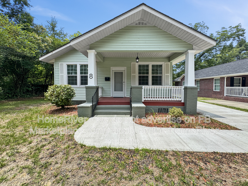Sumter House: 8 Brown St