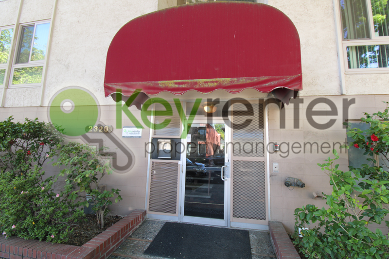 Sacramento House: 2320 P Street Apart. 303