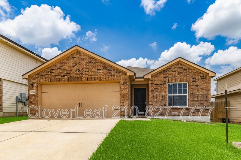 Von Ormy House: 15266 Snug Harbor Way
