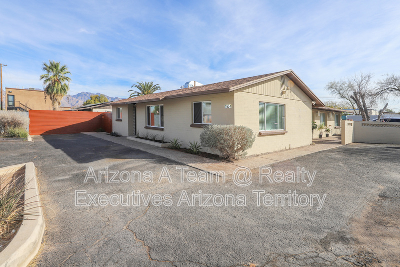 Tucson House: 1654 North Rosemont Boulevard