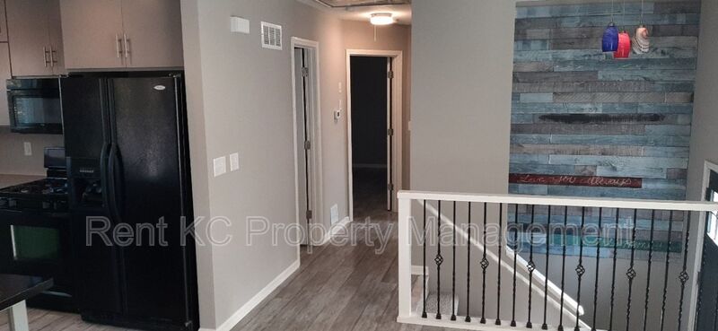 Parkville House: 9408 NW 59th Terrace