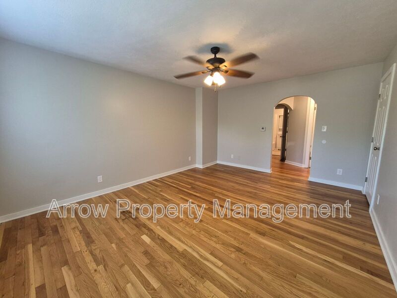 Lincoln Condo: 2727 P Street