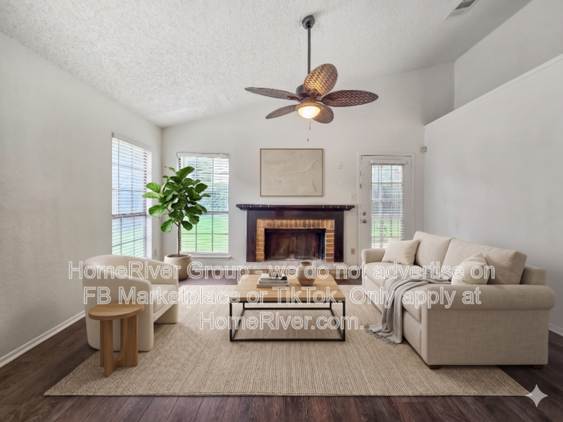 Fort Worth House: 2609 Galemeadow Dr
