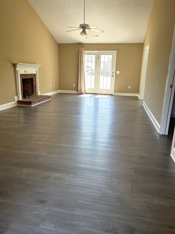 Simpsonville House: 10 Pasture View Ct