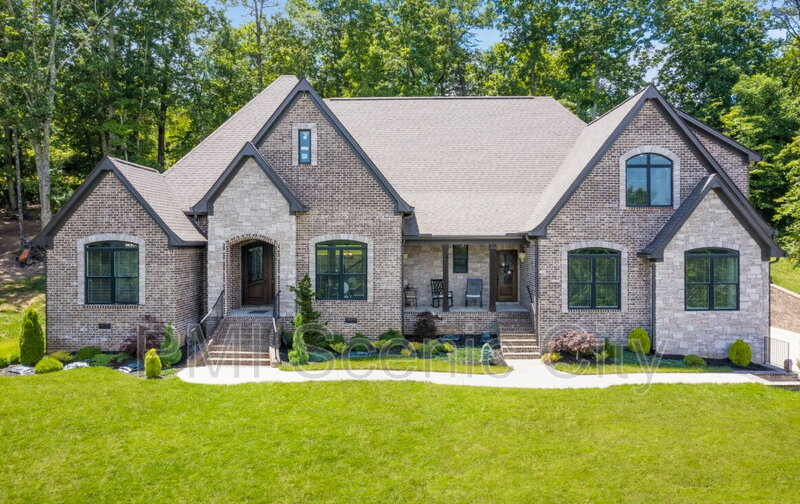 Ringgold House: 1780 Windstone Dr