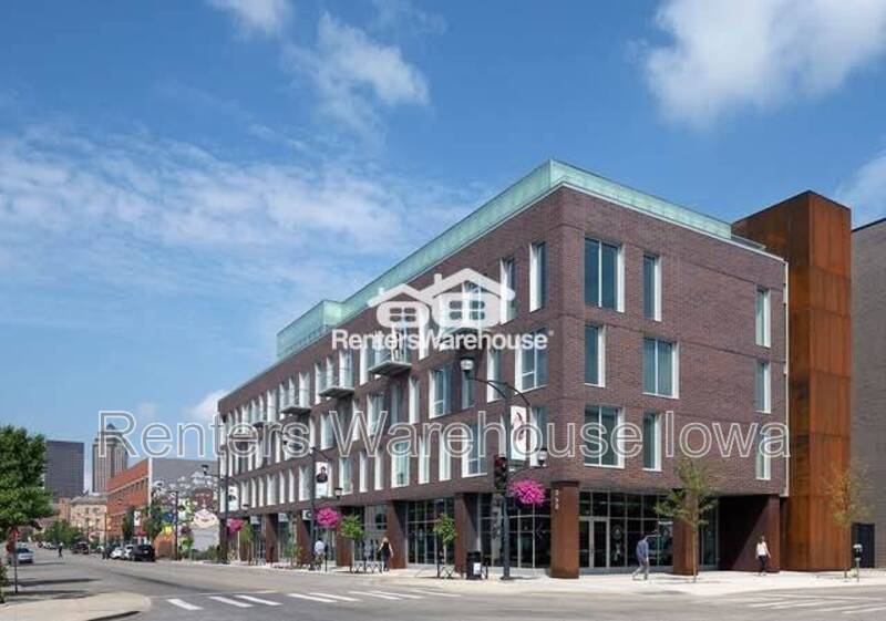 Des Moines Condo: 350 E Locust Street