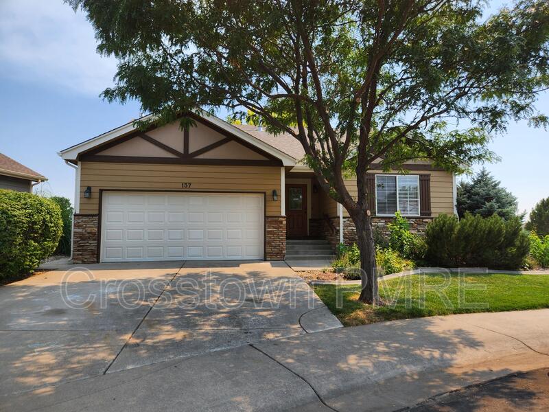 Windsor House: 157 Beacon Way