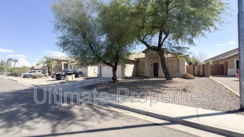 Peoria House: 9223 W Salter Dr