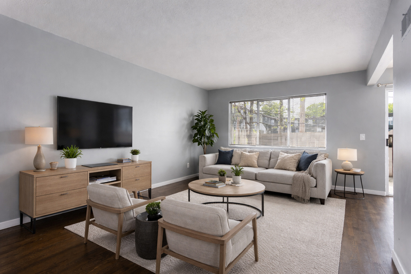 Kansas City Condo: 421 W 87th Pl