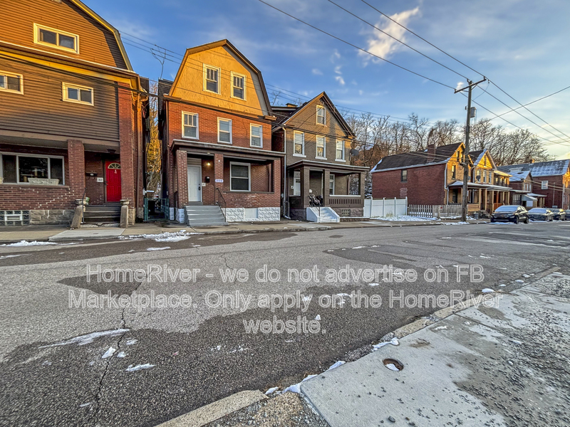 Rankin House: 300 Fleet St