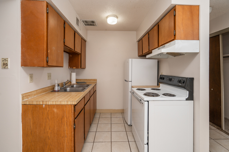 Lawrence Condo: 413 W 14th St - 4