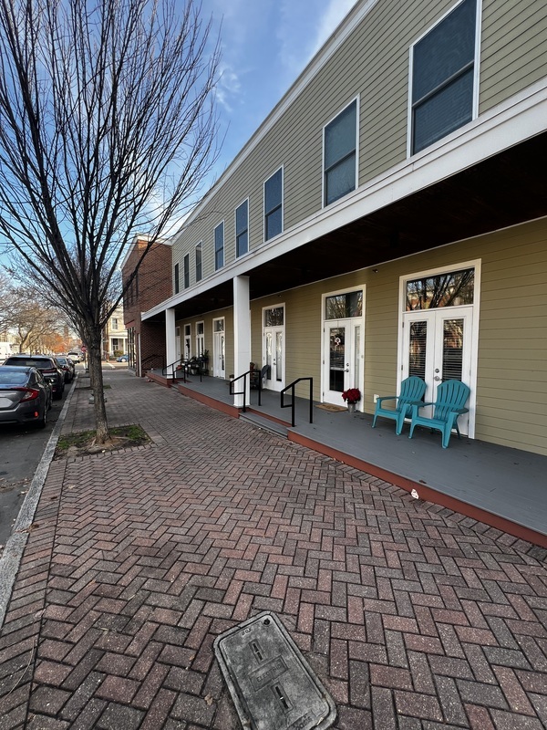 Richmond Condo: 2413 E Marshall st