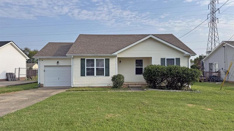 Oak Grove House: 1957 Timberline Circle