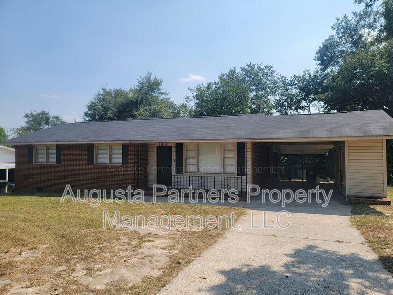 Augusta House: 2614 Glenn Hills Drive