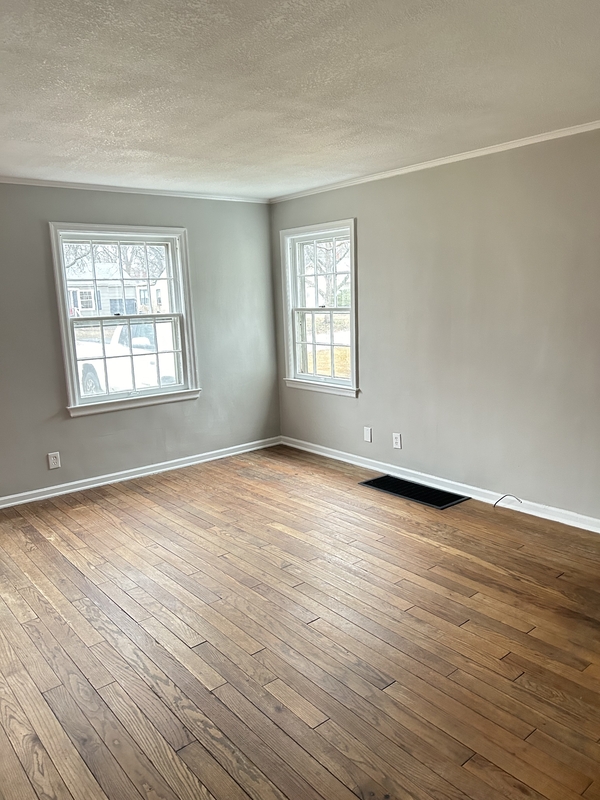 Lawrence House: 2022 Kentucky Street