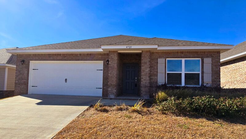 Pace House: 4721 Majestic Palm St