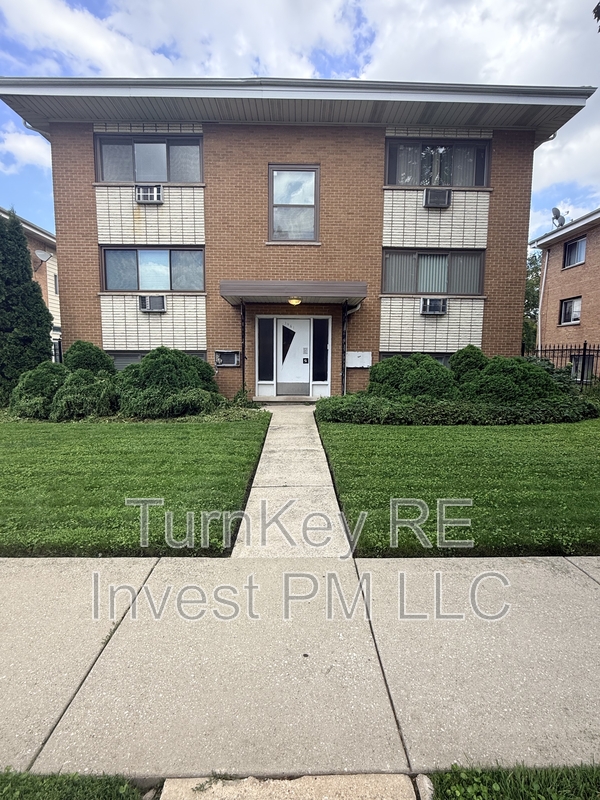 Broadview Condo: 1941 16th Avenue