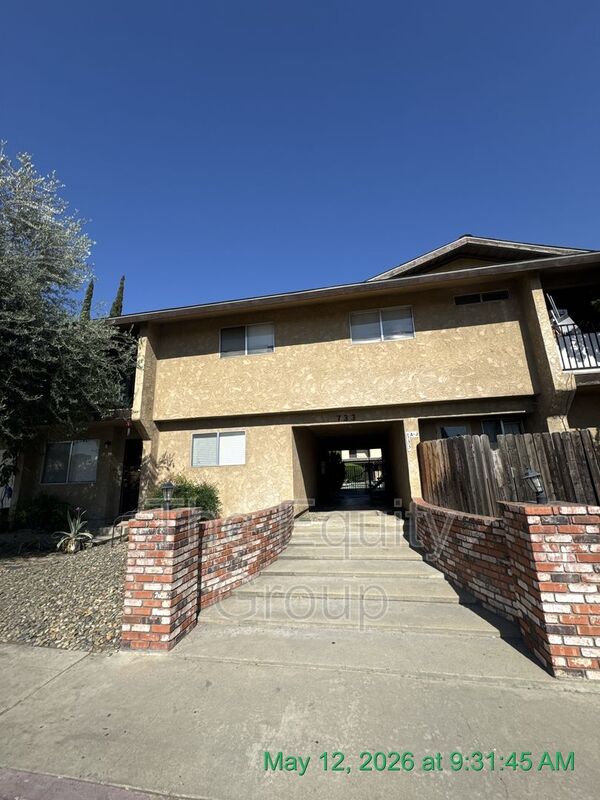 Visalia Condo: 733 S County Center Drive