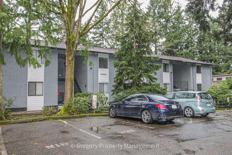 Kirkland Condo: 12029 NE 100th Ave NE