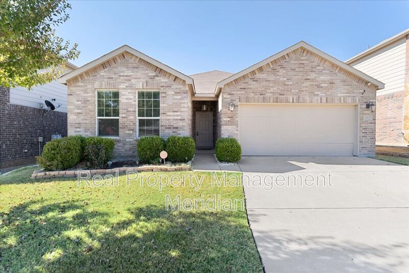 Fort Worth House: 2412 Simmental Rd