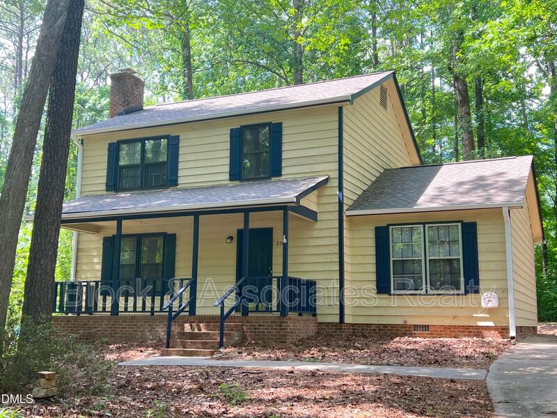 Cary House: 310 Trappers Run Drive