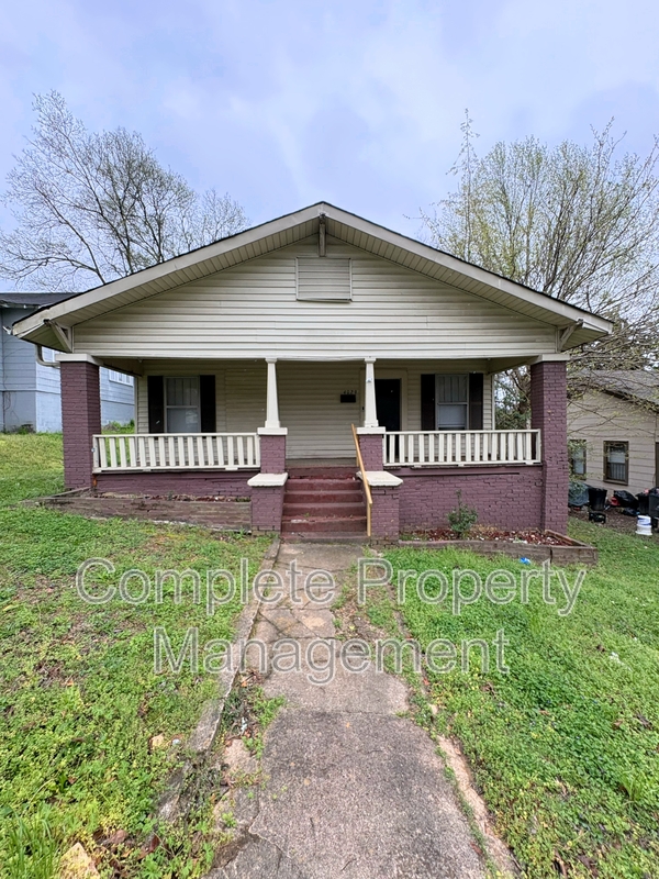 Birmingham House: 4029 44th Avenue North - 1