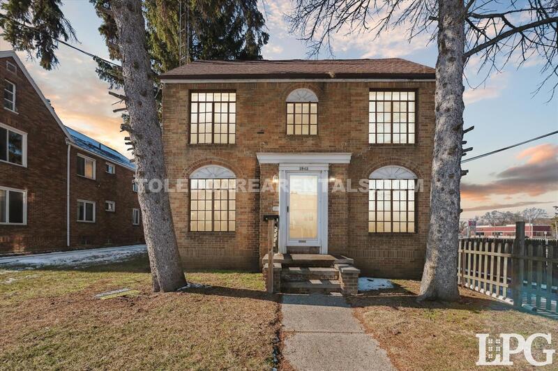 Toledo Condo: 3945 Torrance Drive