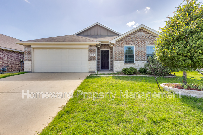 Fort Worth House: 9013 Zubia Lane