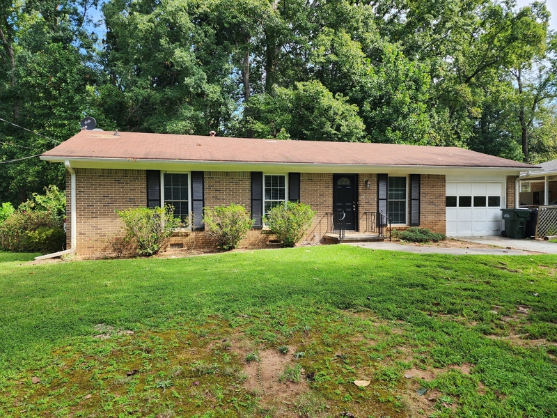 Norcross House: 829 East Glochester Place Northwest