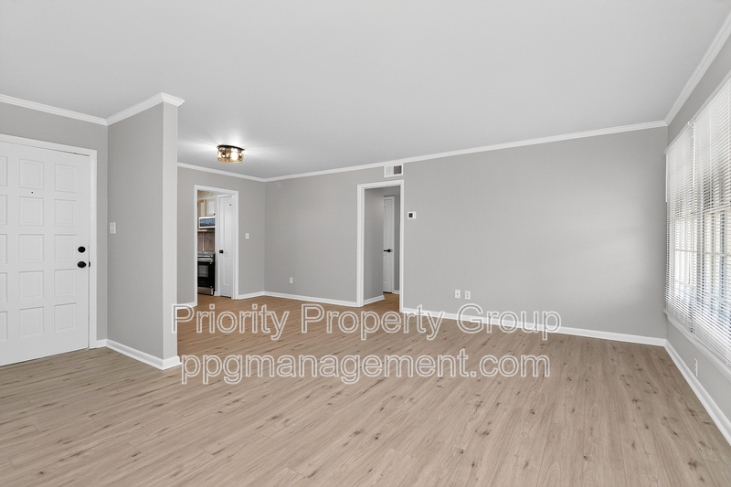 Charlotte Condo: 4601 Coronado Drive Apt B