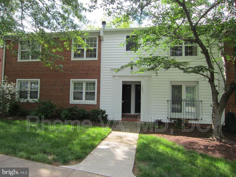 Arlington Condo: 4603 S 28th Rd