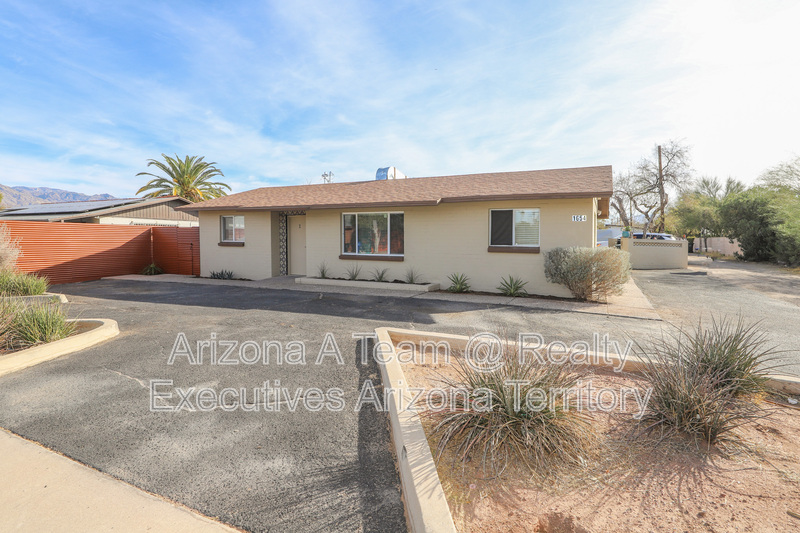 Tucson House: 1654 North Rosemont Boulevard